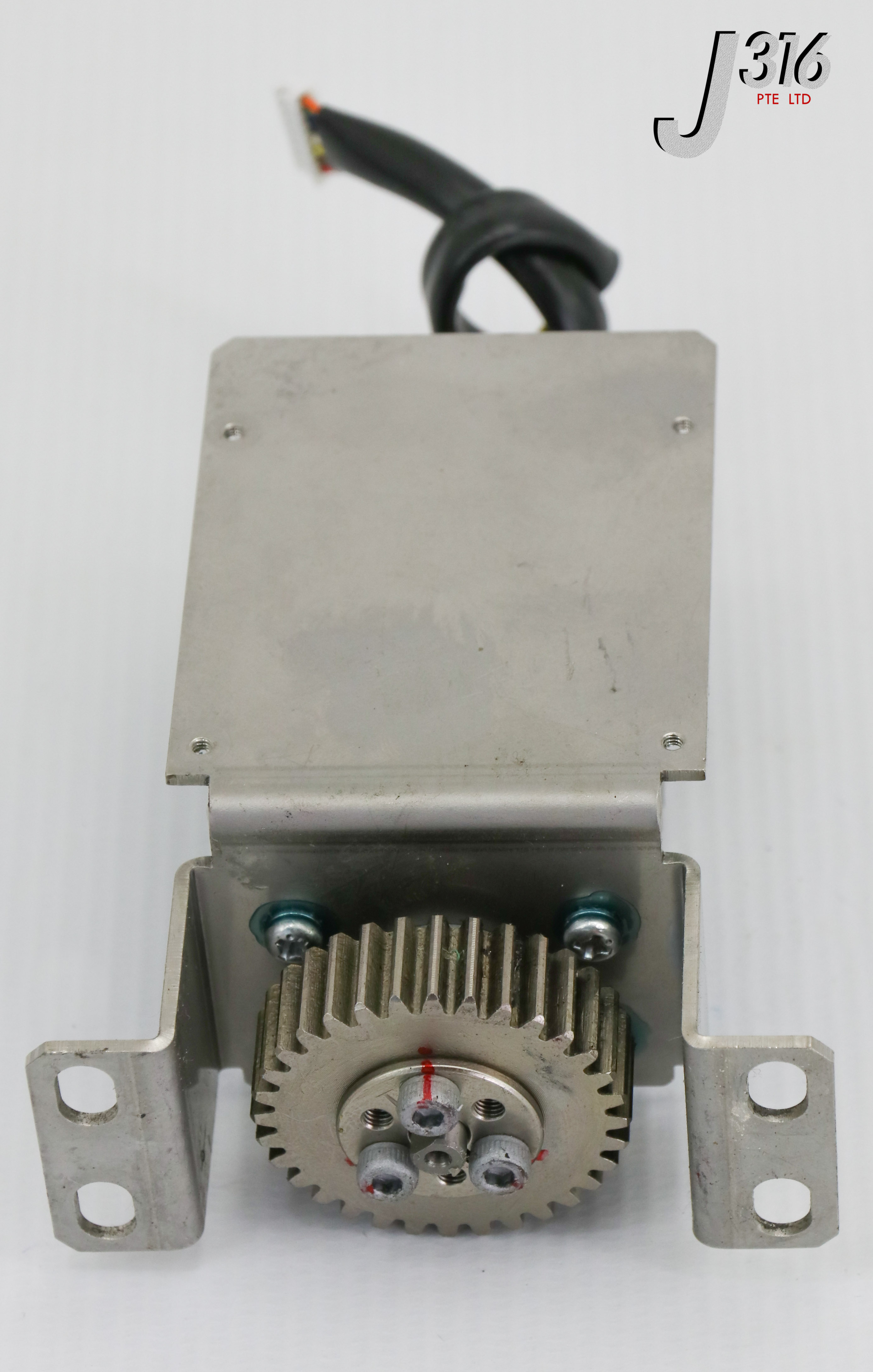 21855 TSUKASA ELECTRIC DC GEARED MOTOR W/ GEARHEAD 611D-SU-85.3